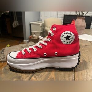 Converse new Women’s size 9.  Red
